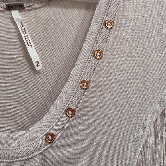 Perfect condition Free People top - Picture 2 of 5